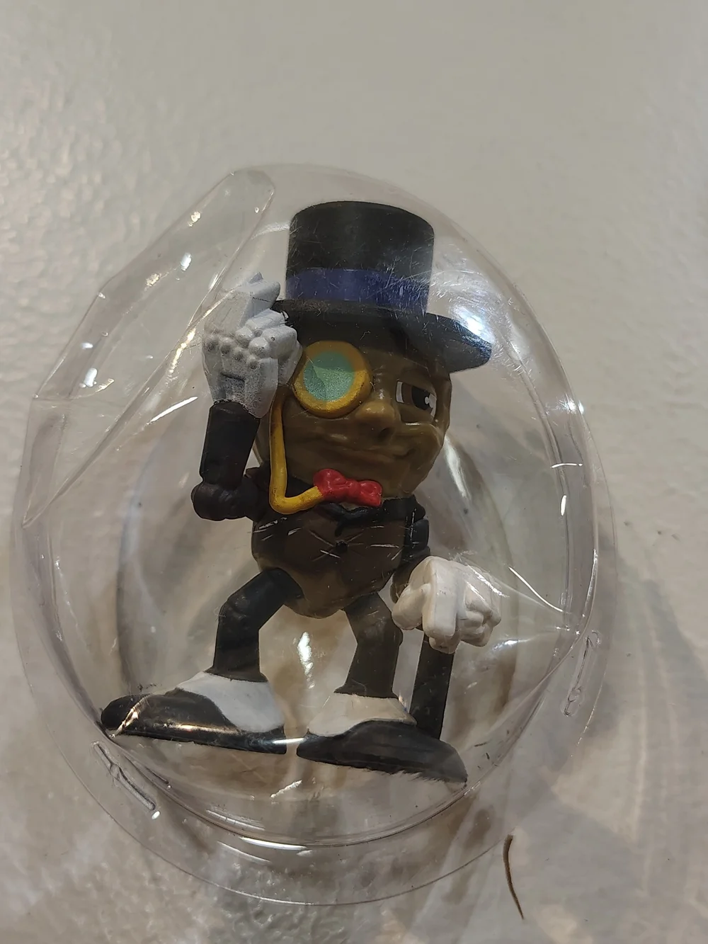 The Electric State Cosmo Plush & Figures Set - Yellow/Brown